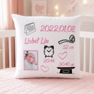 Rózsaszín fényképes baba emlékőrző párna névvel és születési adatokkal