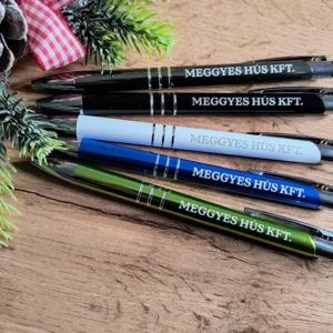 Egyszínű gravírozott toll egyedi névvel – személyre szabott ajándék