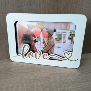 Egyedi fényképes képkeret Love felirattal – ajándék fotóval