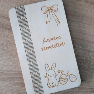 Fa pénzátadó húsvéti nyuszis mintával, gravírozott pénzátadó ajándék