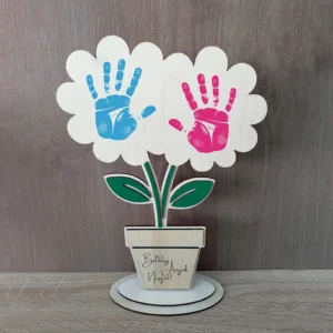 Dupla kézlenyomatos fa virágdísz Anyák napjára lézervágott kivitelben